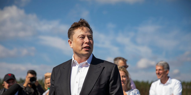 OpenGraph image for businessinsider.com/elon-musk-adds-allies-twitter-staff-plans-layoffs-for-monday-2022-10