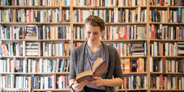OpenGraph image for businessinsider.com/gen-z-book-ditch-digital-love-libraries-eye-strain-2023-3