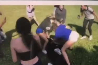 OpenGraph image for buzzfeed.com/ellievhall/fight-involving-muslim-schoolgirl-that-went-viral-online