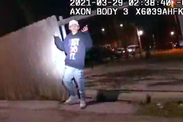 OpenGraph image for buzzfeednews.com/article/skbaer/adam-toledo-chicago-police-video