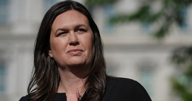 OpenGraph image for cjr.org/b-roll/sarah-huckabee-sanders-party-reporters.php