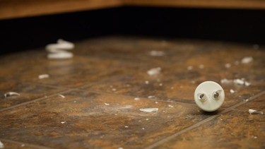 OpenGraph image for cnet.com/how-to/how-to-clean-up-a-broken-cfl-bulb/