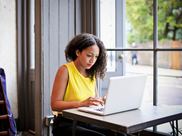 OpenGraph image for creditcards.com/credit-card-news/credit-card-virtual-account-numbers/