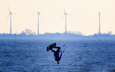 OpenGraph image for dailykos.com/story/2019/8/19/1879969/-Trump-administration-sabotages-the-largest-U-S-offshore-wind-farm-project
