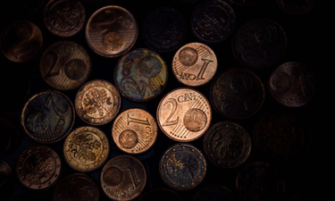 OpenGraph image for derstandard.at/story/2000117553127/warum-in-der-corona-krise-eine-orientierung-an-post-wachstum