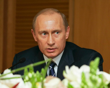 OpenGraph image for engadget.com/2017/01/07/russia-demands-linked-in-app-removal-google-apple/