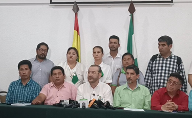 OpenGraph image for erbol.com.bo/nacional/c%C3%ADvicos-del-pa%C3%ADs-convocan-un-cabildo-nacional-el-25-de-enero-y-piden-levantar-los-bloqueos