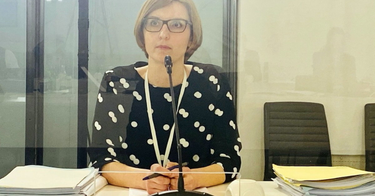 OpenGraph image for falter.at/zeitung/20210211/der-alarmruf-der-ibiza-anklaegerin