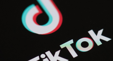 OpenGraph image for forbes.com/sites/zakdoffman/2020/06/26/warning-apple-suddenly-catches-tiktok-secretly-spying-on-millions-of-iphone-users/amp/?__twitter_impression=true