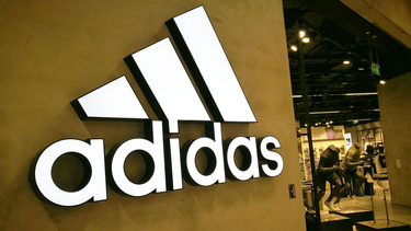 OpenGraph image for francetvinfo.fr/economie/emploi/metiers/droit-et-justice/adidas-ne-peut-deposer-comme-marque-ses-fameuses-trois-bandes-dans-l-union-europeenne_3497313.html
