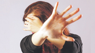 OpenGraph image for francetvinfo.fr/sante/soigner/alcool-le-grand-oublie-de-la-lutte-contre-les-violences-conjugales_3631769.html