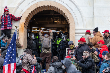 OpenGraph image for gettyimages.com/detail/news-photo/rioters-clash-with-police-trying-to-enter-capitol-building-news-photo/1230464990