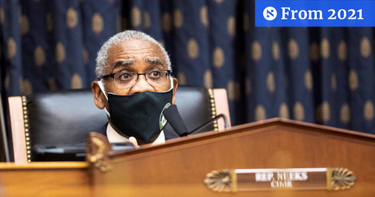 OpenGraph image for haaretz.com/us-news/.premium-top-democrat-changes-course-will-not-request-hold-on-u-s-arms-sale-to-israel-1.9820353