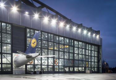 OpenGraph image for heise.de/news/Attacke-auf-Dienstleister-Sita-Passagier-Daten-von-Lufthansa-Co-geleakt-5072931.html