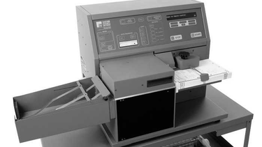 OpenGraph image for heise.de/newsticker/meldung/DefCon-Ueber-100-gehackte-US-Wahlmaschinen-in-zweieinhalb-Tagen-4542512.html