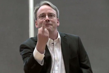 OpenGraph image for heise.de/newsticker/meldung/Linus-Torvalds-explodiert-Manche-Sicherheitsleute-sind-verfickte-Idioten-3895116.html
