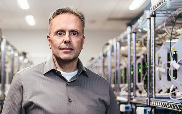 OpenGraph image for igen.fr/iphone/2016/02/johny-srouji-le-chef-dorchestre-des-processeurs-dapple-94867