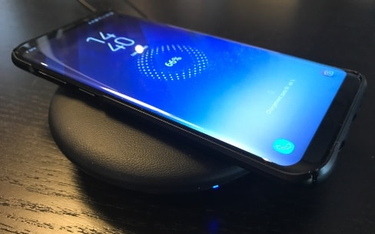 OpenGraph image for igen.fr/timeline/un-mois-avec-le-galaxy-s8/nicolas-furno/la-recharge-sans-fil-du-s8-est-agreable-mais-pas