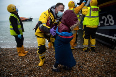 OpenGraph image for independent.co.uk/news/uk/home-news/rnli-channel-rescues-britain-first-b1969357.html?utm_content=Echobox&utm_medium=Social&utm_campaign=Main&utm_source=Twitter#Echobox=1638611654