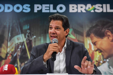 OpenGraph image for independent.co.uk/news/world/americas/brazil-election-2018-whatsap-fake-news-presidential-disinformation-a8593741.html