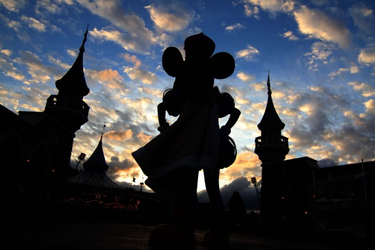 OpenGraph image for indiewire.com/news/analysis/disney-ron-desantis-florida-lawsuit-explained-1234833597/