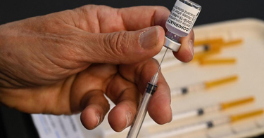 OpenGraph image for lefigaro.fr/sciences/une-troisieme-dose-du-vaccin-pfizer-probablement-necessaire-20210415