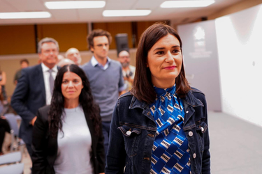 OpenGraph image for lemonde.fr/europe/article/2018/09/11/espagne-la-ministre-de-la-sante-contrainte-a-la-demission-a-cause-d-un-diplome-falsifie_5353659_3214.html