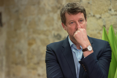 OpenGraph image for lemonde.fr/les-decodeurs/article/2019/06/03/les-contradictions-de-yannick-jadot-sur-les-vaccins-et-l-homeopathie_5470802_4355770.html