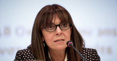 OpenGraph image for lexpress.fr/actualite/monde/europe/en-grece-une-femme-elue-presidente-de-la-republique-pour-la-premiere-fois_2115882.html