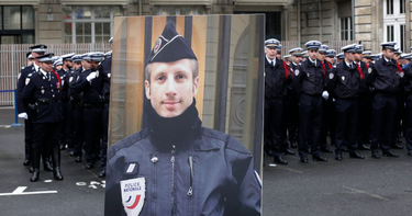 OpenGraph image for lexpress.fr/actualite/societe/justice/tweets-haineux-et-homophobes-contre-xavier-jugele-l-auteur-risque-la-prison_1903564.html