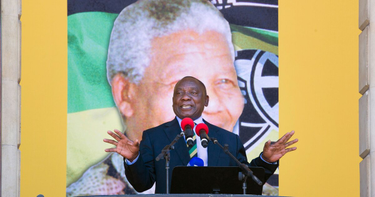 OpenGraph image for lexpress.fr/actualites/1/monde/cyril-ramaphosa-elu-president-de-l-afrique-du-sud_1985188.html