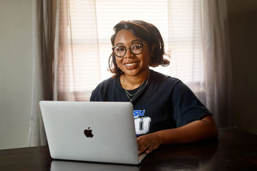 OpenGraph image for macg.co/aapl/2021/01/apple-detaille-lutilisation-de-son-fonds-de-100-millions-de-dollars-en-faveur-de-legalite-raciale-aux-etats-unis-119023