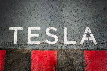 OpenGraph image for macg.co/mobilites/2022/12/tesla-affiche-davantage-de-stations-de-charge-tierces-mais-sans-les-integrer-au-planificateur-133653