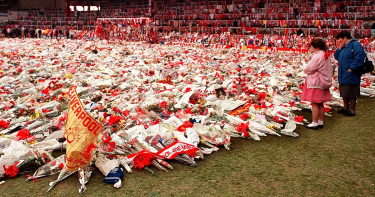 OpenGraph image for mirror.co.uk/news/politics/brian-reade-hillsborough-families-who-20991365?utm_source=twitter.com&utm_medium=social&utm_campaign=sharebar