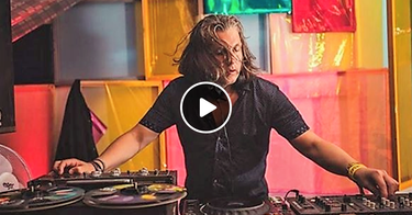 OpenGraph image for mixcloud.com/tripledee/triple-dee-show-419-ft-david-dunne-guest-dj-greg-wilson-recorded-live-at-return-to-legend-part-2/
