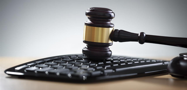 OpenGraph image for nextinpact.com/news/102733-d-link-attaque-aux-etats-unis-sur-securite-ses-routeurs-et-cameras-ip.htm?utm_source=dlvr.it&utm_medium=twitter&utm_campaign=social