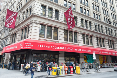 OpenGraph image for nydailynews.com/opinion/ny-oped-breaking-the-back-of-a-bookstore-20190614-65uxejxmiffydhikn2cdwm5gwe-story.html