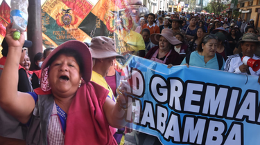 OpenGraph image for opinion.com.bo/articulo/cochabamba/dia-11-bloqueo-bronca-llajta-sectores-toman-calles-exigen-desbloquear/20241024102641958595.html