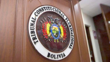 OpenGraph image for opinion.com.bo/articulo/pais/golpe-indignacion-falta-respeto-reacciones-decision-tcp-tumbar-judiciales/20241107134816959780.html