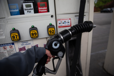 OpenGraph image for oregonlive.com/commuting/2023/06/oregon-lawmakers-vote-to-allow-self-serve-gas-statewide-ending-decades-long-ban.html