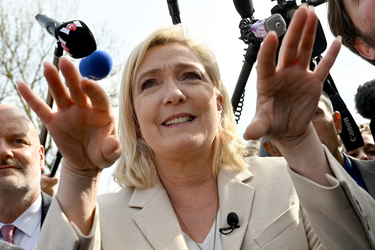 OpenGraph image for politis.fr/articles/2022/04/le-fascisme-nest-pas-une-option-44317/