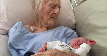 OpenGraph image for snopes.com/fact-check/101-year-old-mom-gives-birth/
