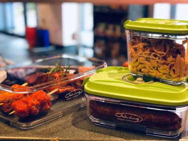 OpenGraph image for swp.de/suedwesten/staedte/crailsheim/metzgerei-in-brettheim-und-ilshofen-durch-mehrweg-system-faellt-weniger-muell-an-47310113.html