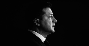 OpenGraph image for theatlantic.com/international/archive/2022/02/zelensky-ukraine-president-jewish-hero/622945/