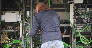 OpenGraph image for theatlantic.com/technology/archive/2017/03/encryption-wont-stop-your-internet-provider-from-spying-on-you/521208/?utm_source=twb