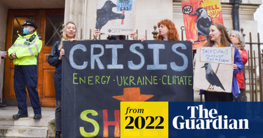 OpenGraph image for theguardian.com/business/2022/jul/28/shell-posts-10bn-quarterly-profits-as-households-struggle-with-bills