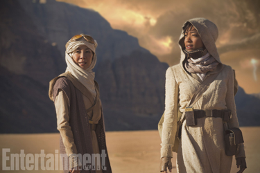 OpenGraph image for themarysue.com/racist-star-trek-fans-are-oxymorons/