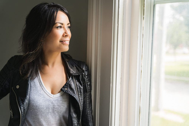 OpenGraph image for theobserver.ca/entertainment/local-arts/singer-emm-gryner-adds-author-to-her-resume
