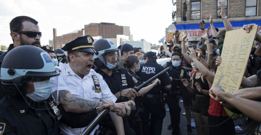 OpenGraph image for theverge.com/2020/5/31/21276044/police-violence-protest-george-floyd?utm_campaign=theverge&utm_content=chorus&utm_medium=social&utm_source=twitter