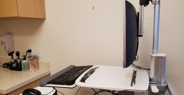 OpenGraph image for theverge.com/2022/2/24/22948959/telemedicine-limited-english-digital-literacy